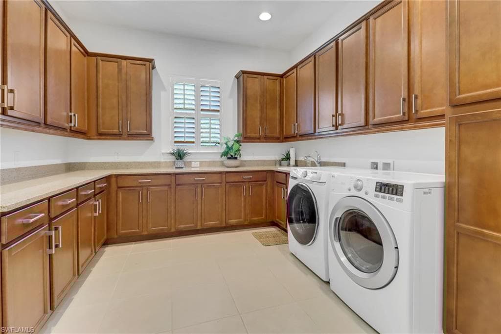 5166 Andros Dr, Naples, FL 34113-31
