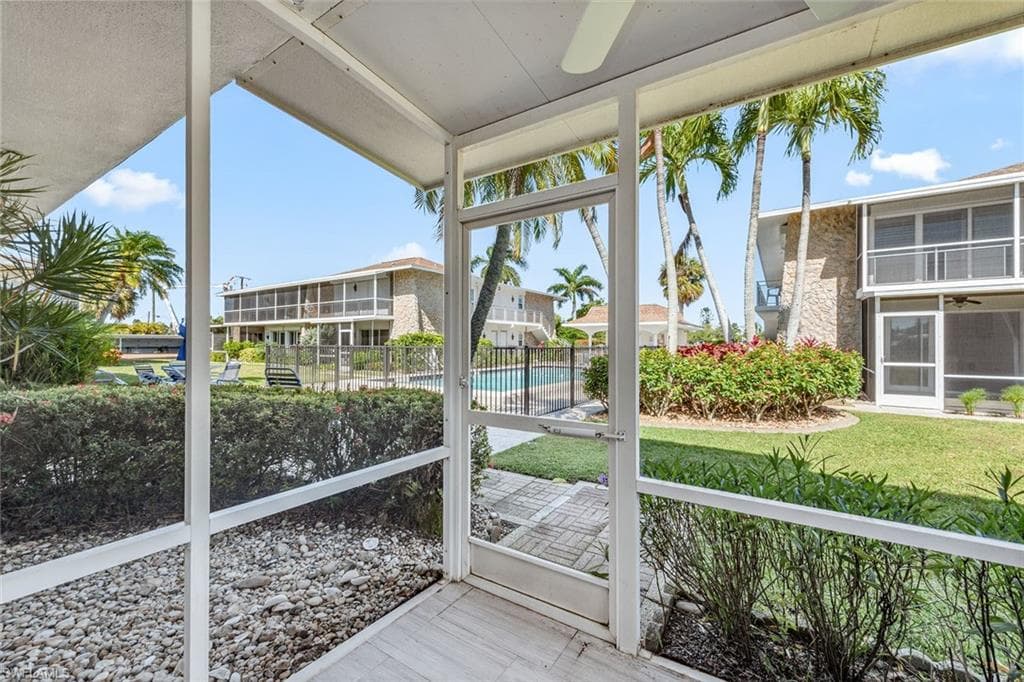 330 Kon Tiki Dr G7, Naples, FL 34113-19