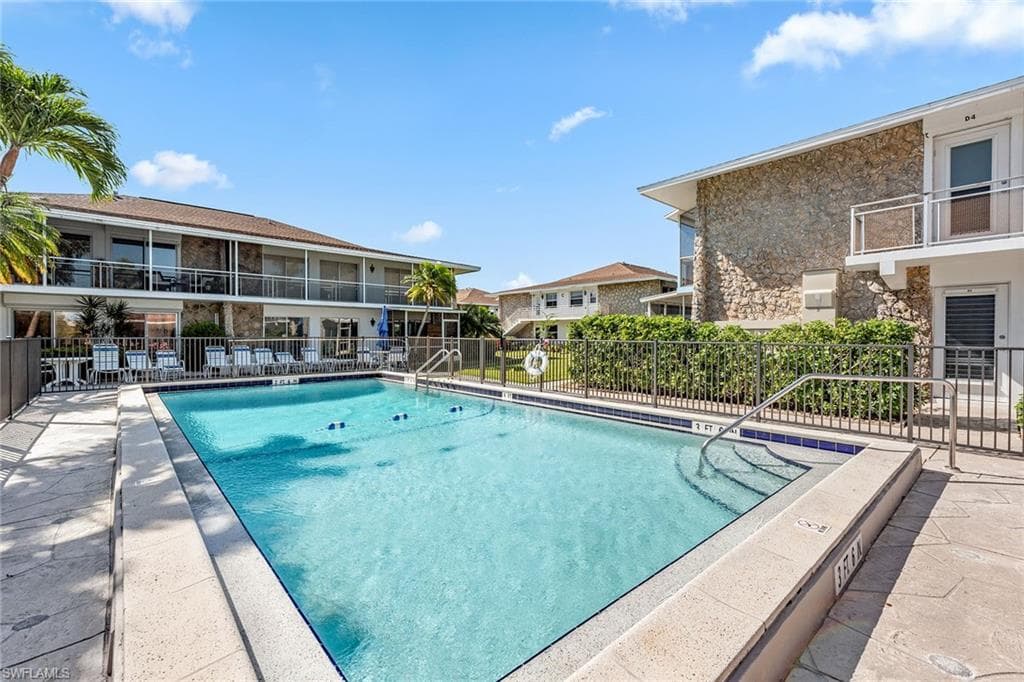 330 Kon Tiki Dr G7, Naples, FL 34113-22