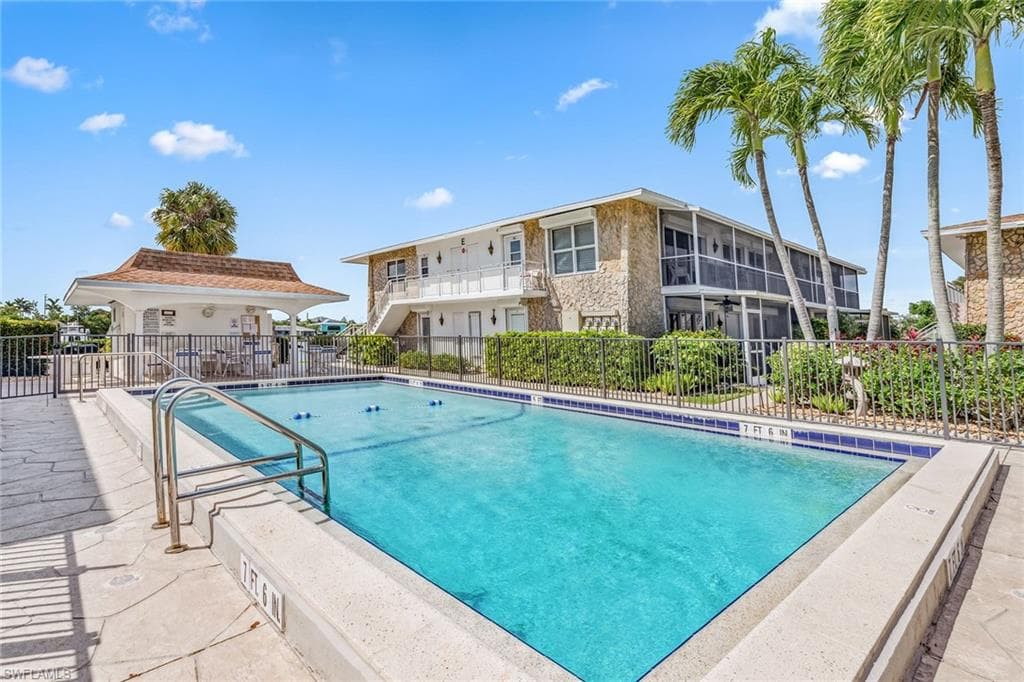 330 Kon Tiki Dr G7, Naples, FL 34113-23