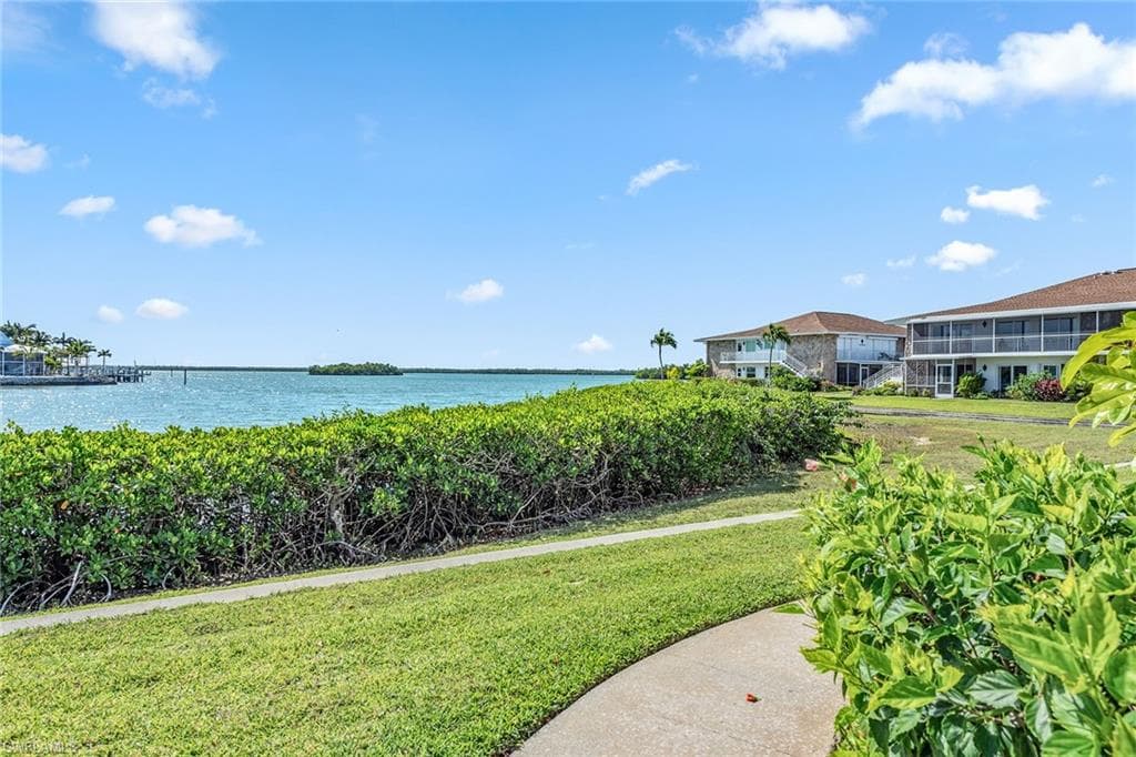330 Kon Tiki Dr G7, Naples, FL 34113-24