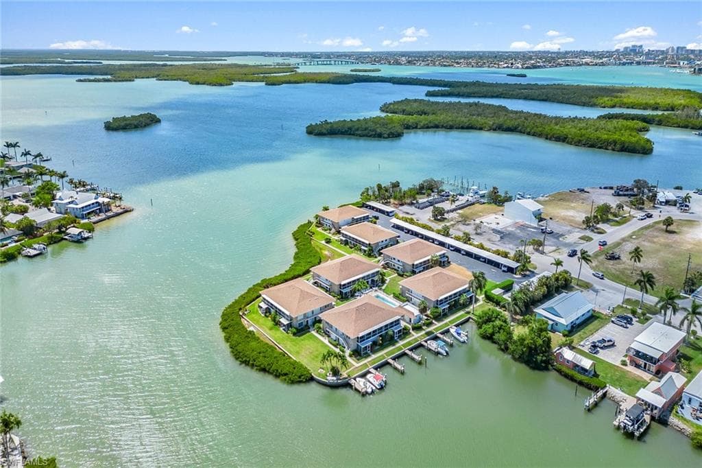 330 Kon Tiki Dr G7, Naples, FL 34113-2
