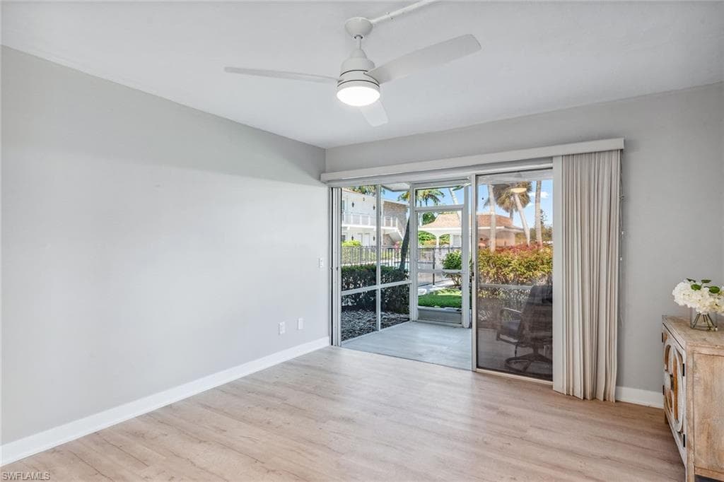 330 Kon Tiki Dr G7, Naples, FL 34113-5