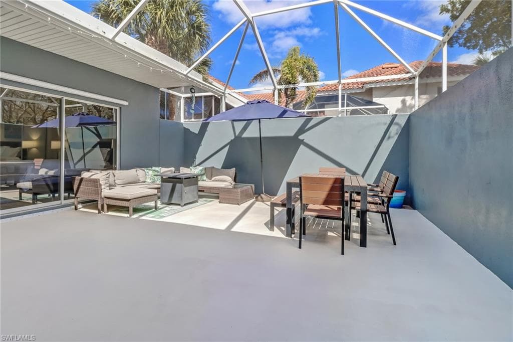 4325 Covey Cir 10b, Naples, FL 34109-4