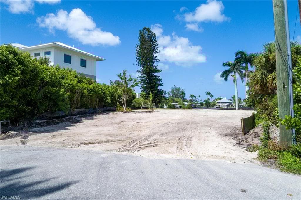 4861 Gary Rd, Bonita Springs, FL 34134-8