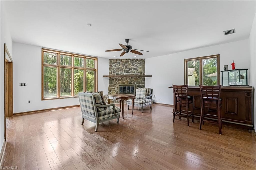 5752 Bur Oaks Ln, Naples, FL 34119-11