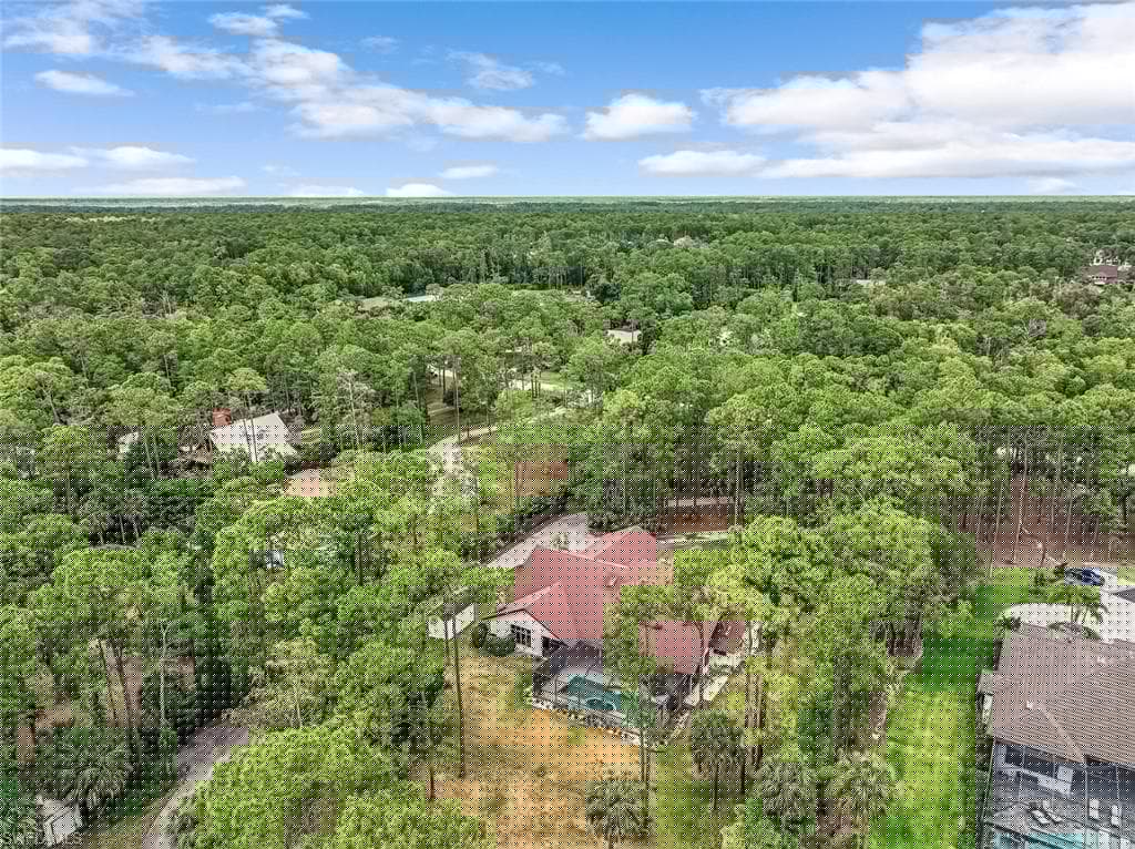 5752 Bur Oaks Ln, Naples, FL 34119-28