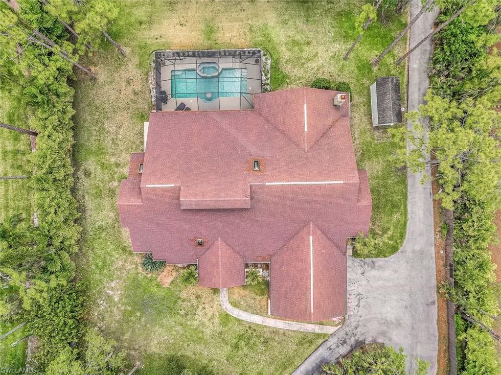 5752 Bur Oaks Ln, Naples, FL 34119-34