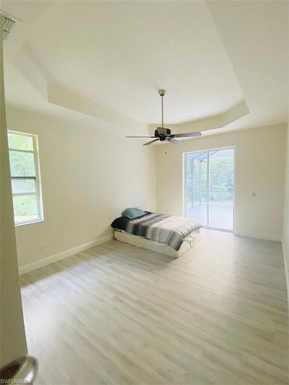 5752 Bur Oaks Ln, Naples, FL 34119-38