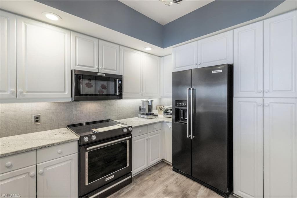 315 Dunes Blvd 604, Naples, FL 34110-15