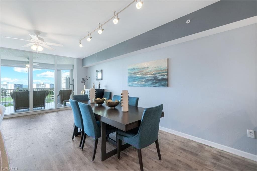 315 Dunes Blvd 604, Naples, FL 34110-16