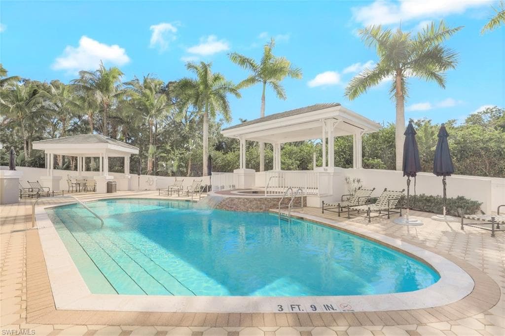 315 Dunes Blvd 604, Naples, FL 34110-28