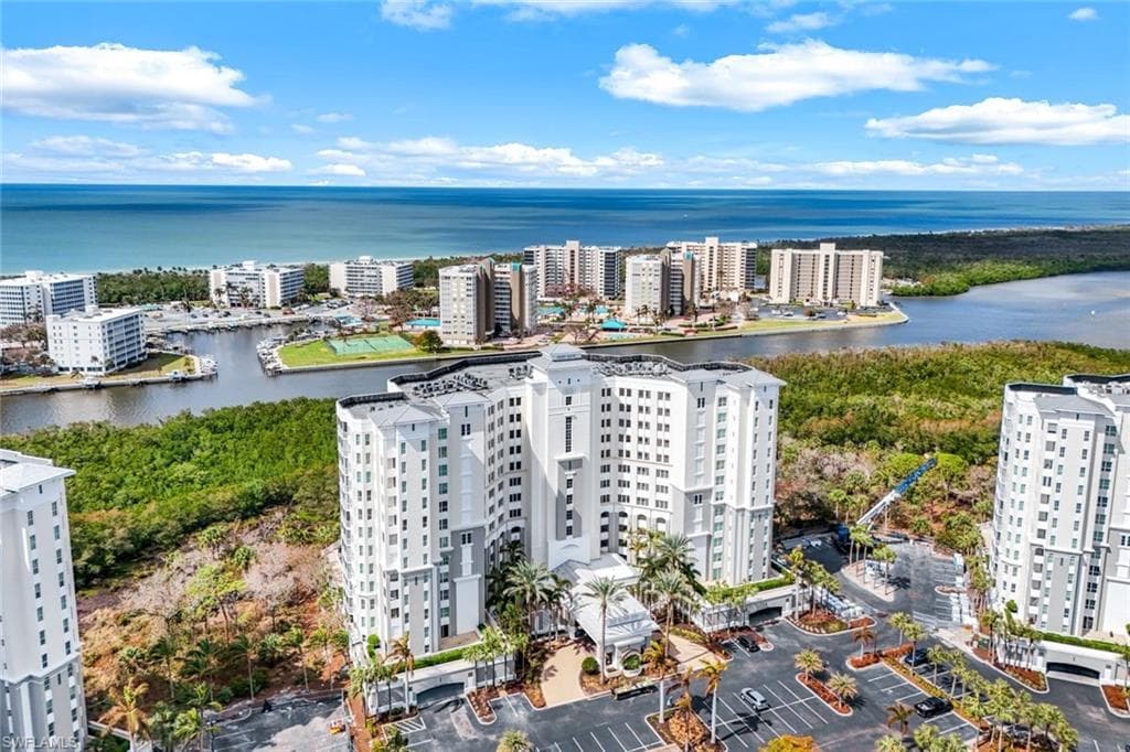 315 Dunes Blvd 604, Naples, FL 34110-2