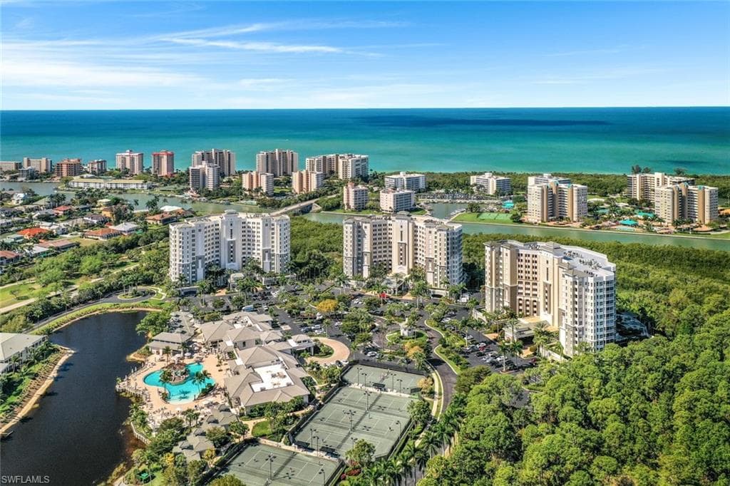 315 Dunes Blvd 604, Naples, FL 34110-4