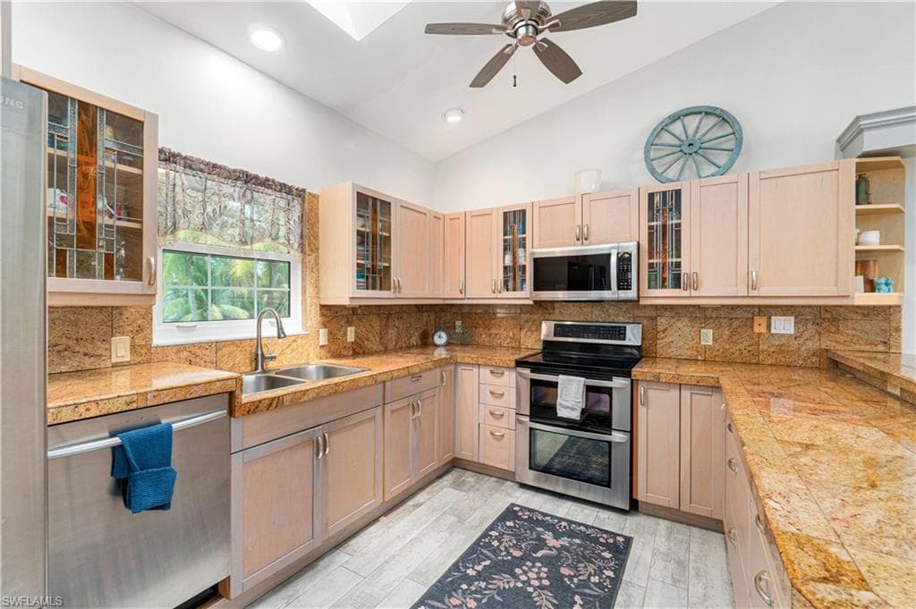 27781 Kings Kew, Bonita Springs, FL 34134-6