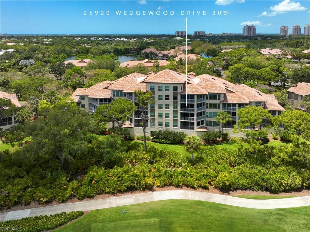 26920 Wedgewood Dr 303, Bonita Springs, FL 34134-20