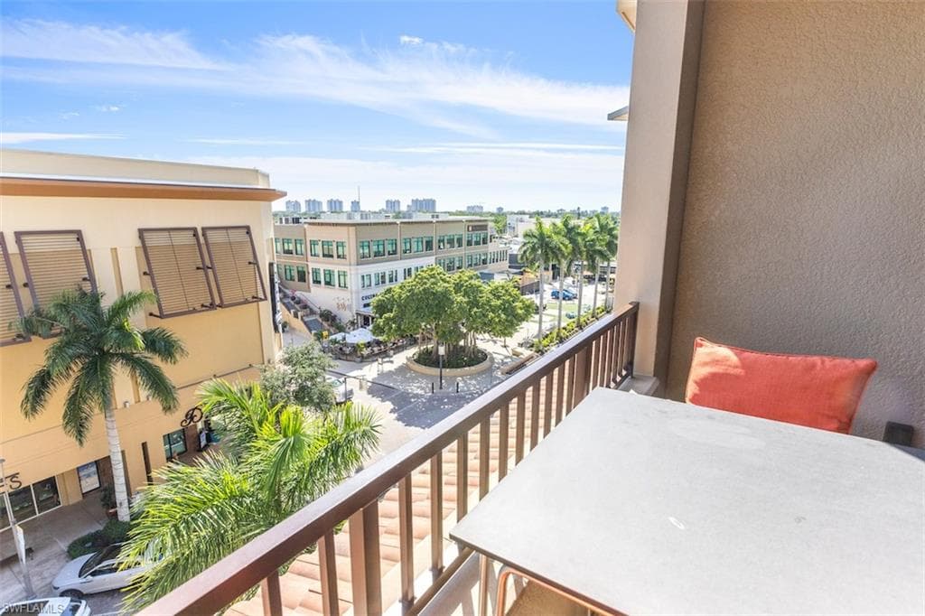 9123 Strada Pl 7504, Naples, FL 34108-20
