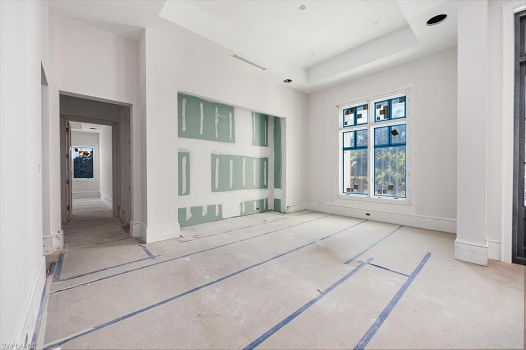 375 Bow Line Dr, Naples, FL 34103-11