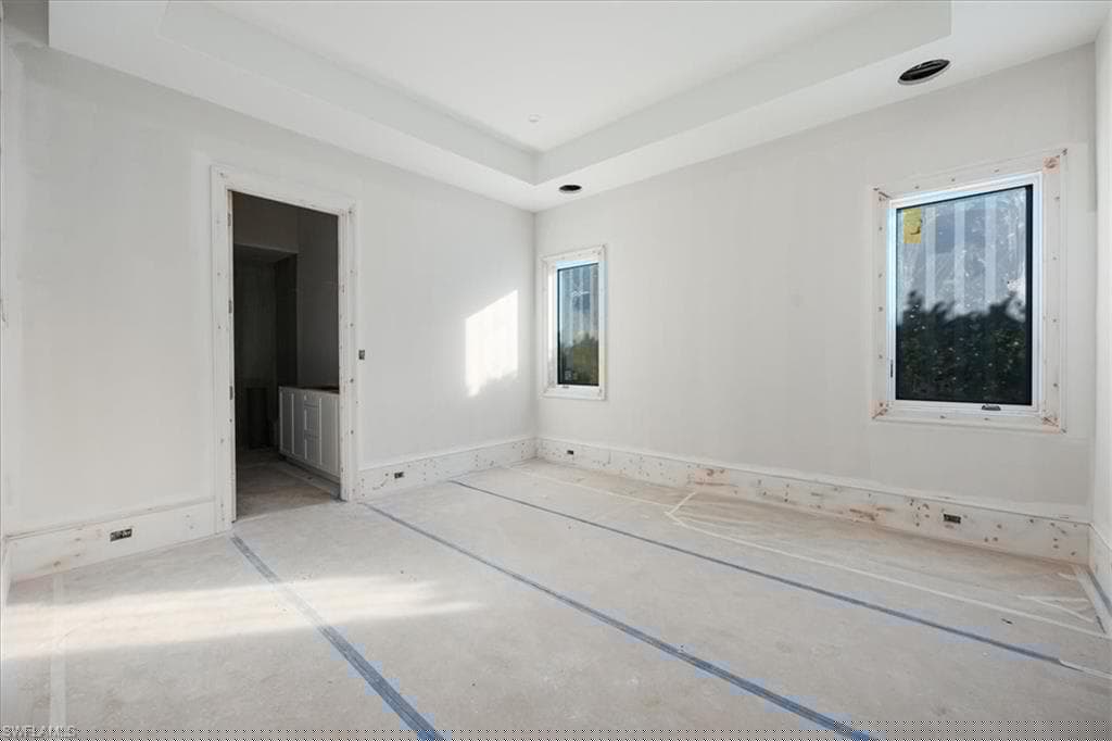 375 Bow Line Dr, Naples, FL 34103-17