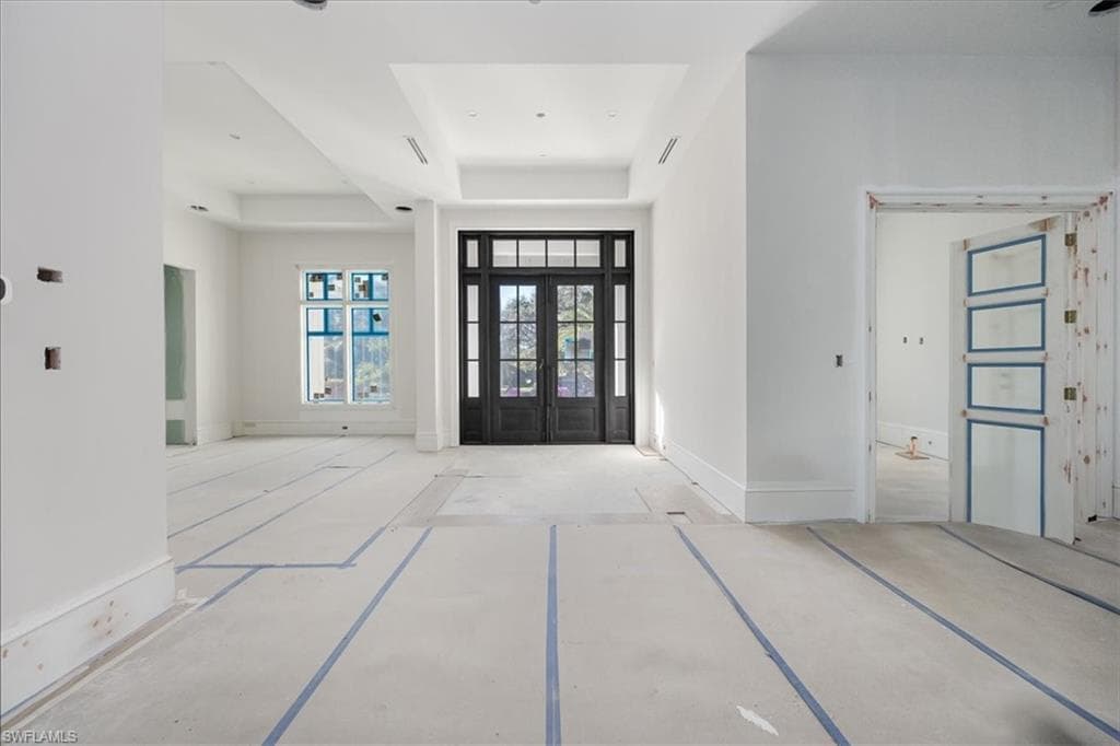 375 Bow Line Dr, Naples, FL 34103-5