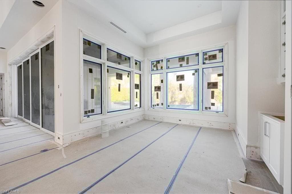375 Bow Line Dr, Naples, FL 34103-7