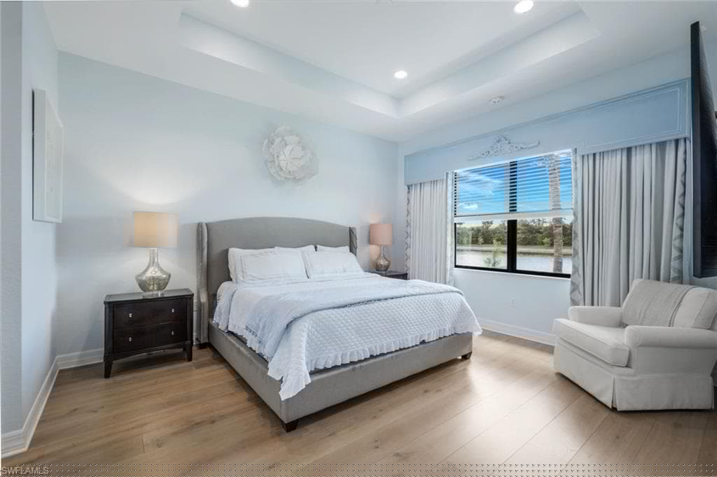 13339 Silktail Dr, Naples, FL 34109-16