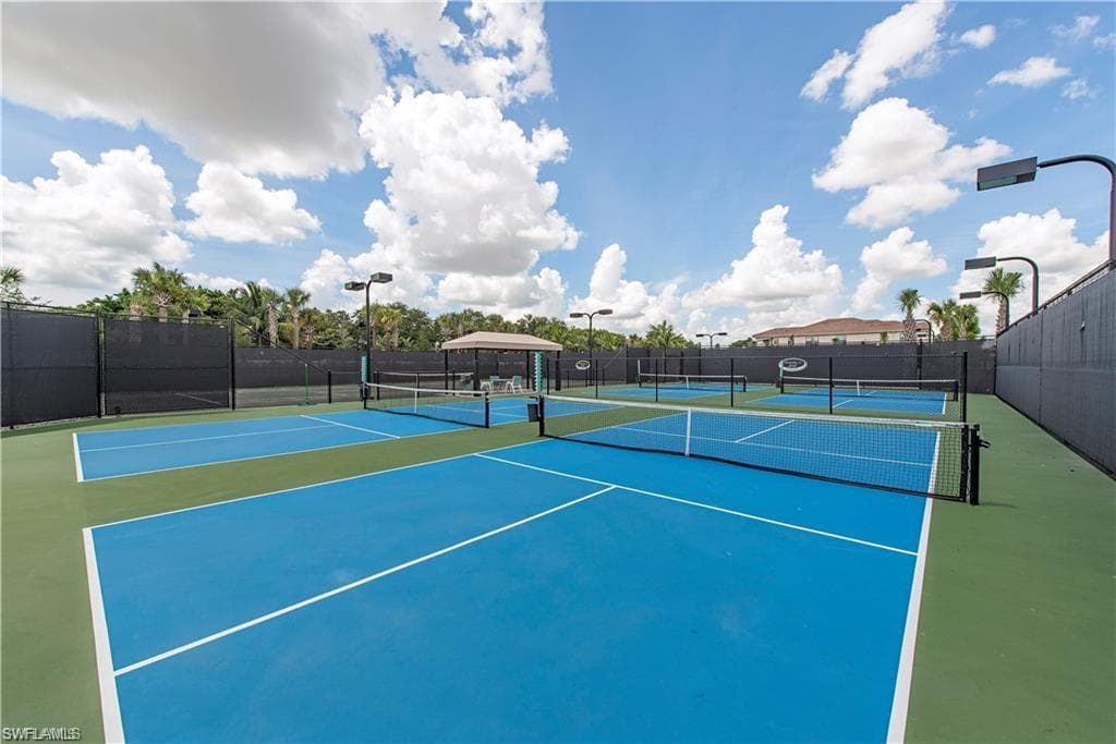 13339 Silktail Dr, Naples, FL 34109-37