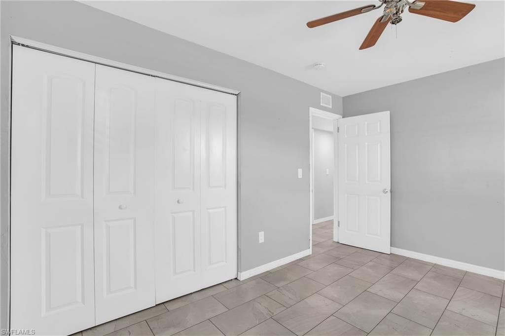 883 Coconut Cir E, Naples, FL 34104-24