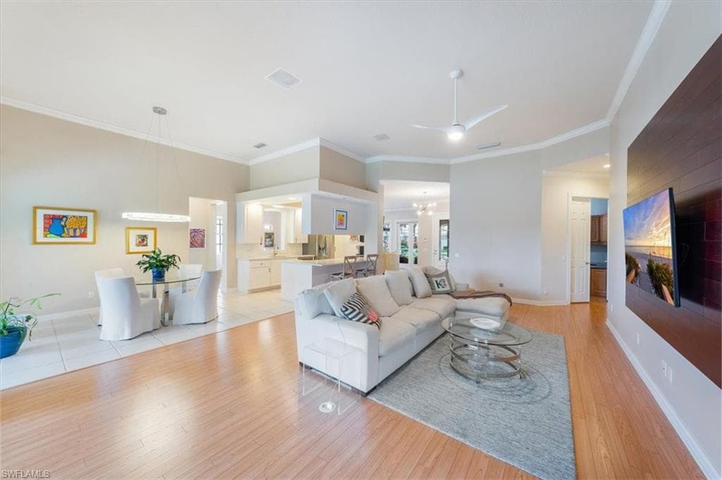 4772 Martinique Way, Naples, FL 34119-9