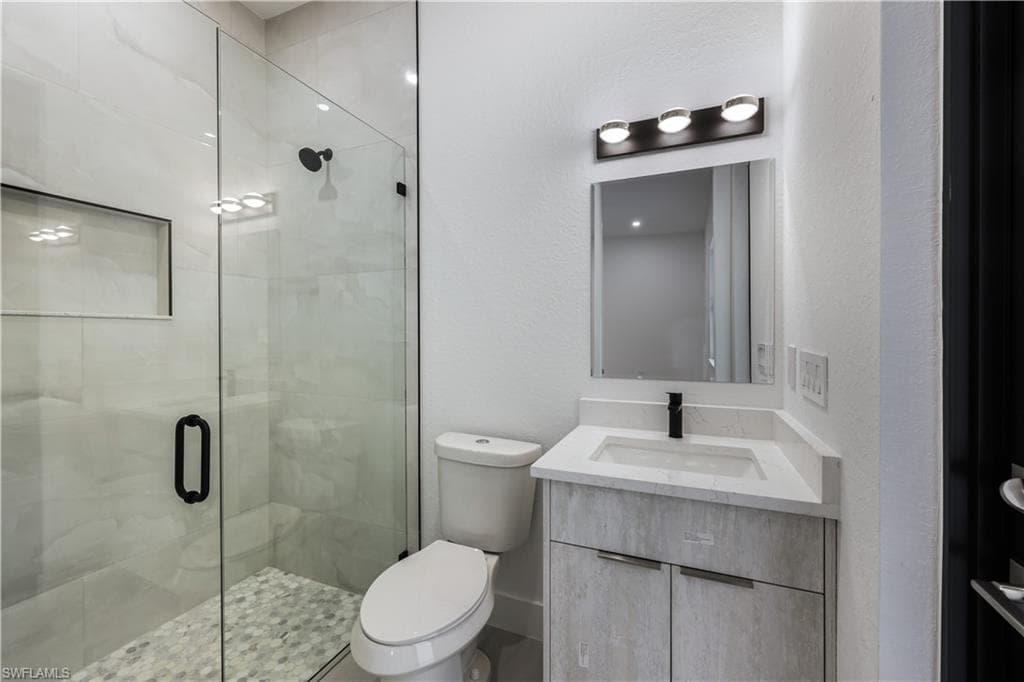 2806 Golden Gate Blvd W, Naples, FL 34120-26