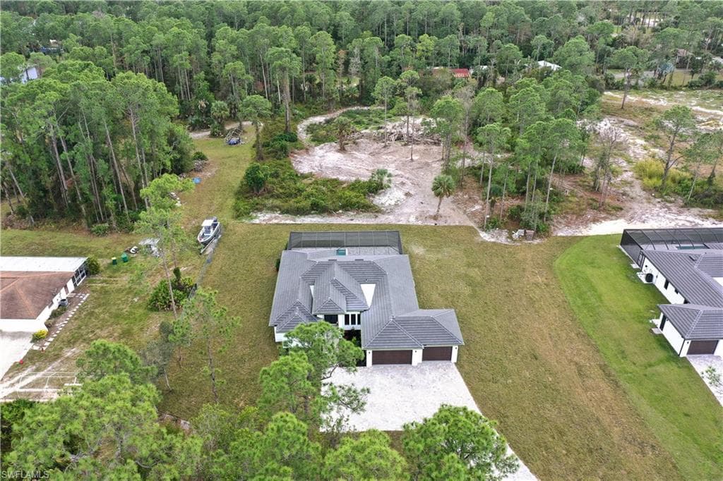 2806 Golden Gate Blvd W, Naples, FL 34120-38