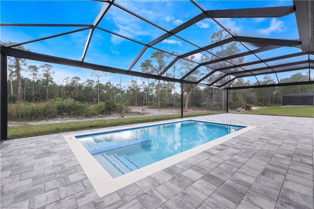 2806 Golden Gate Blvd W, Naples, FL 34120-3