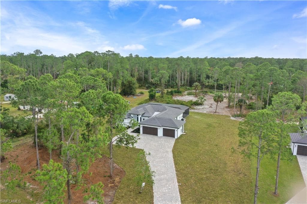 2806 Golden Gate Blvd W, Naples, FL 34120-5