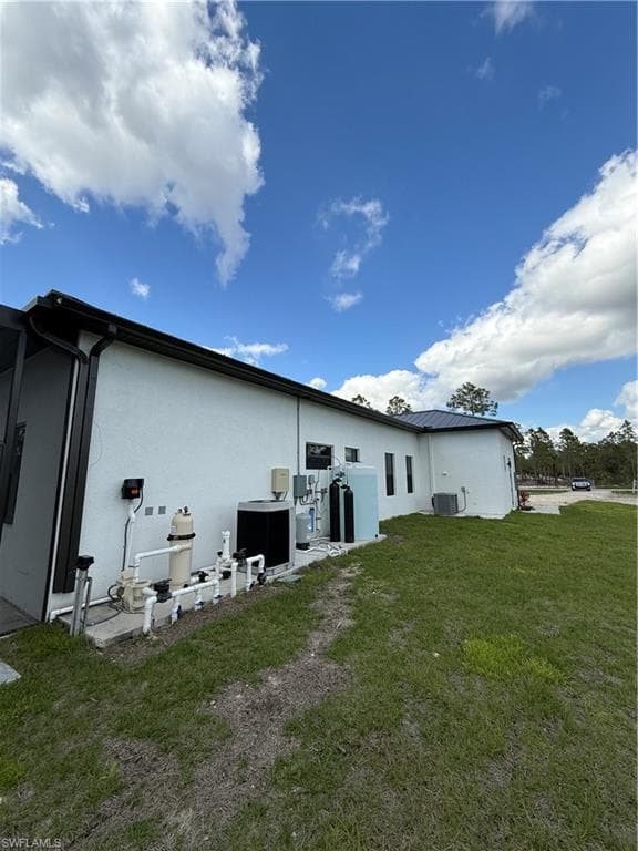 2308 6th Ave SE, Naples, FL 34117-31