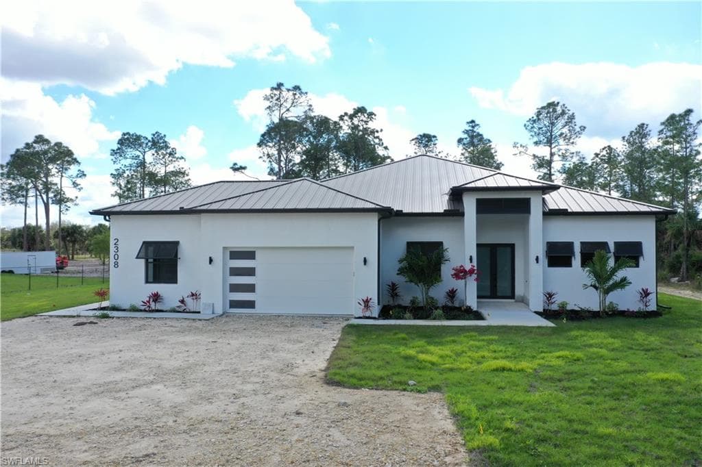 2308 6th Ave SE, Naples, FL 34117-2