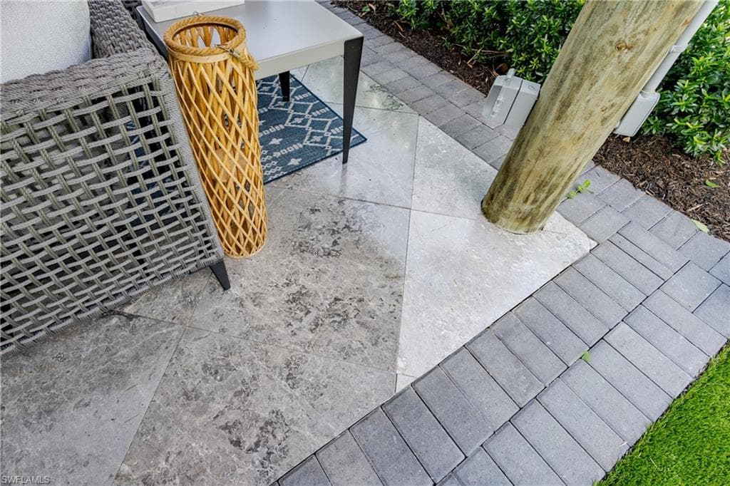 13619 Snook Cir, Naples, FL 34114-11