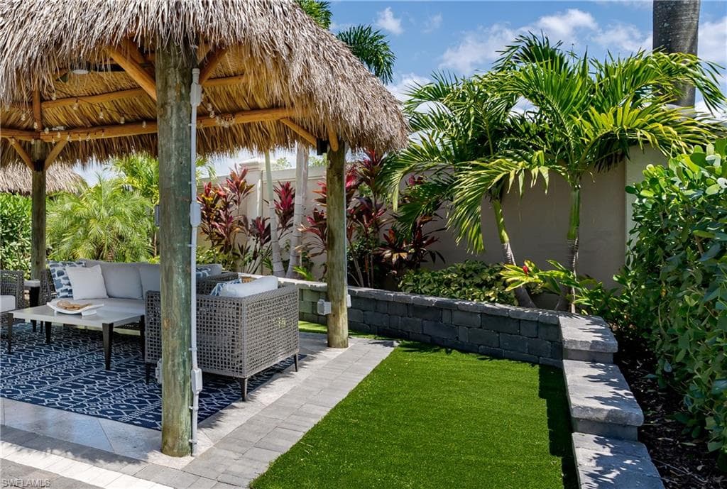 13619 Snook Cir, Naples, FL 34114-12