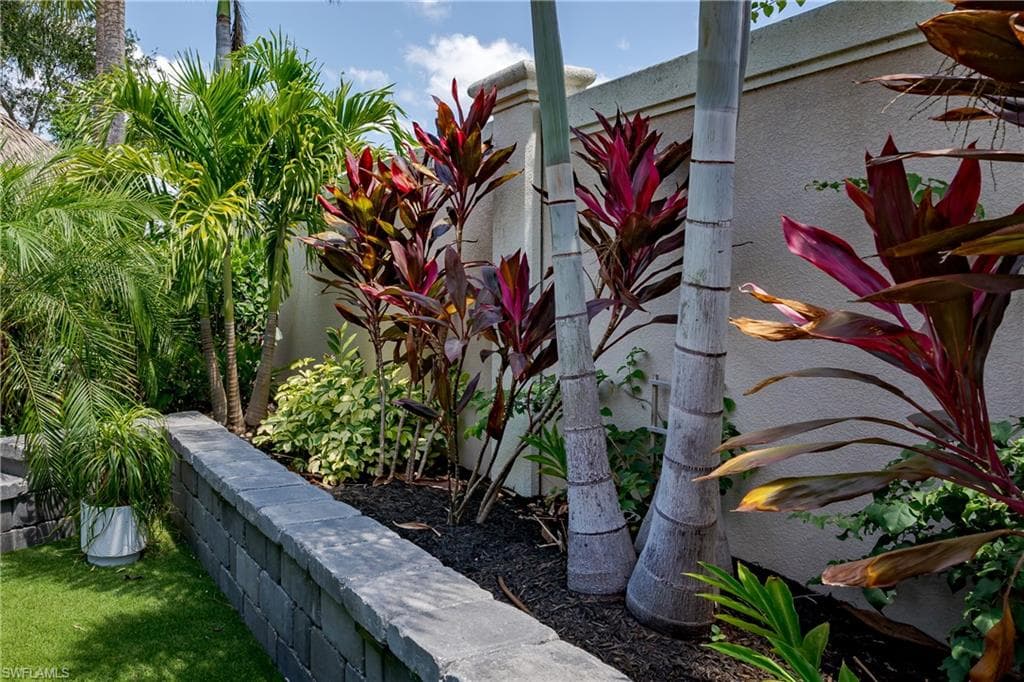 13619 Snook Cir, Naples, FL 34114-16