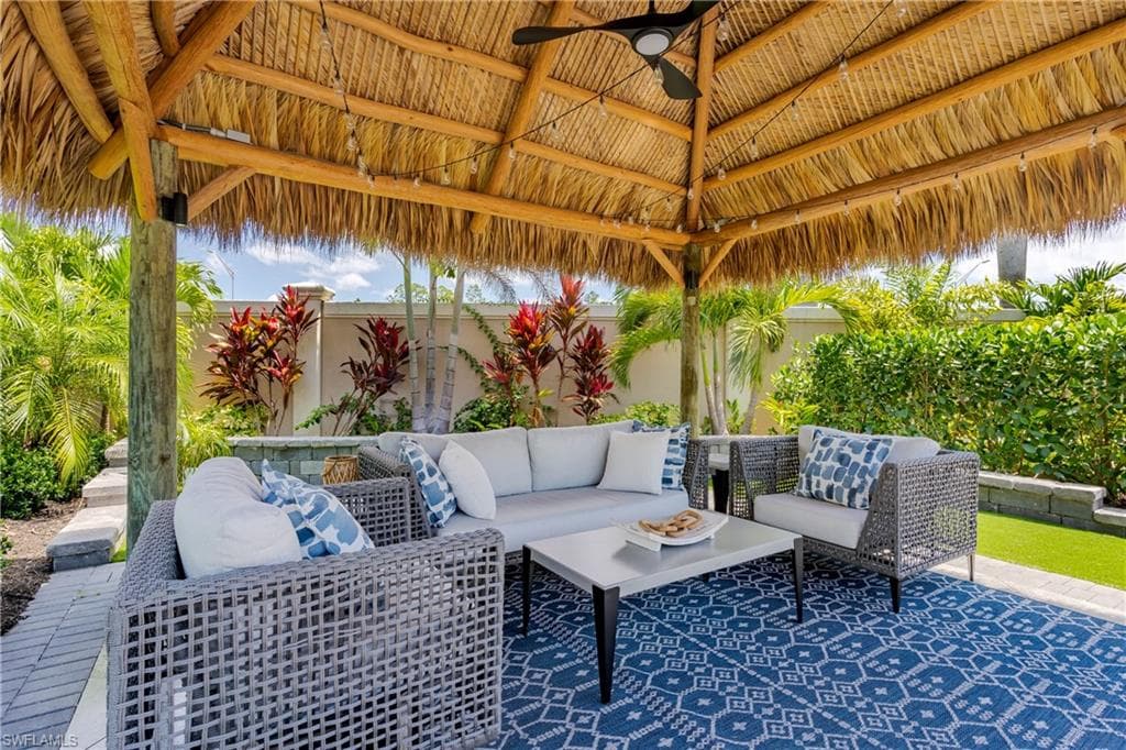 13619 Snook Cir, Naples, FL 34114-6