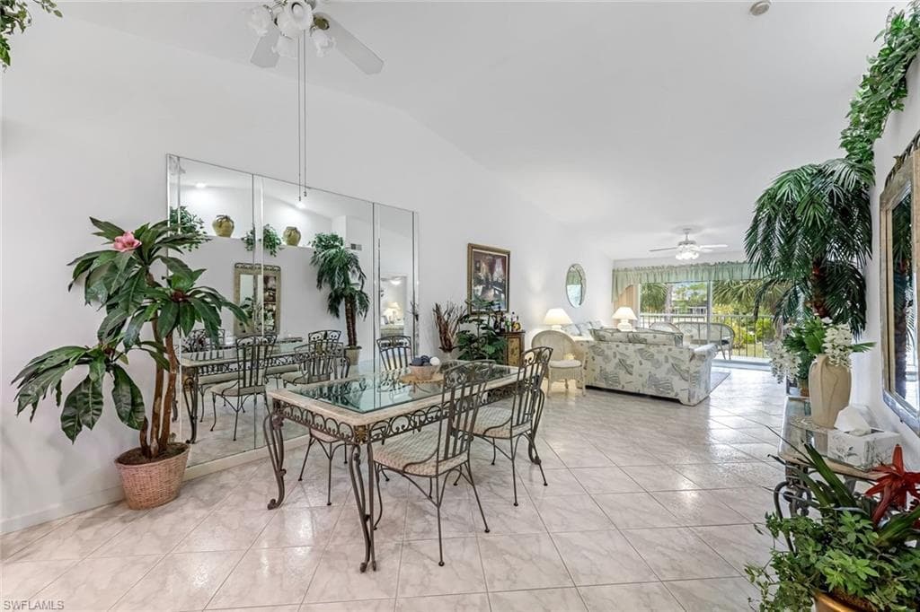 2420 Hidden Lake Dr 1006, Naples, FL 34112-14