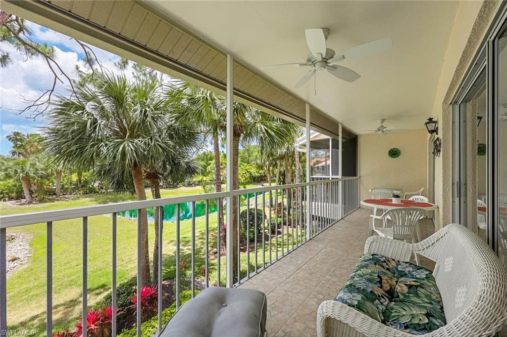 2420 Hidden Lake Dr 1006, Naples, FL 34112-23