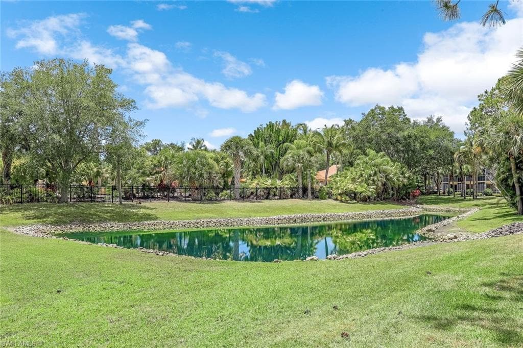 2420 Hidden Lake Dr 1006, Naples, FL 34112-27
