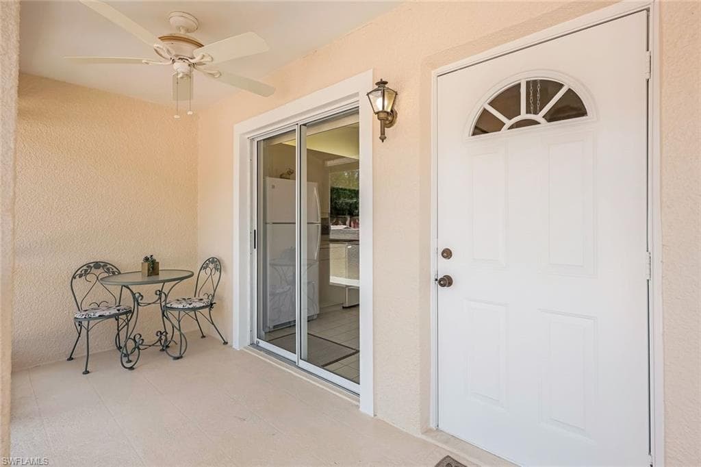 2420 Hidden Lake Dr 1006, Naples, FL 34112-4