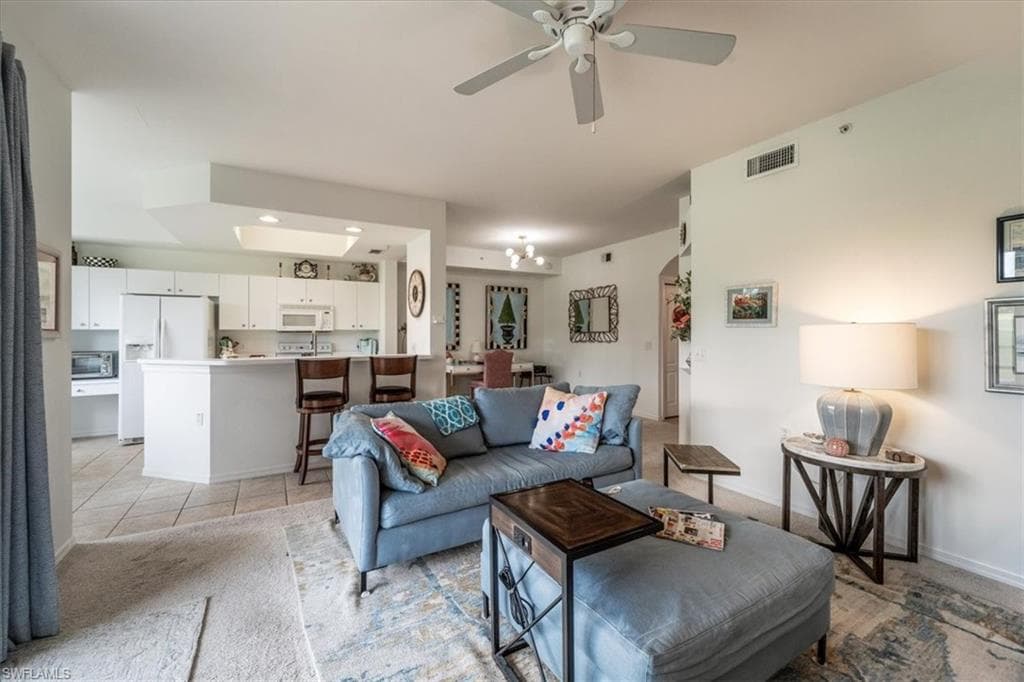 2875 Cypress Trace Cir 8-102, Naples, FL 34119-6