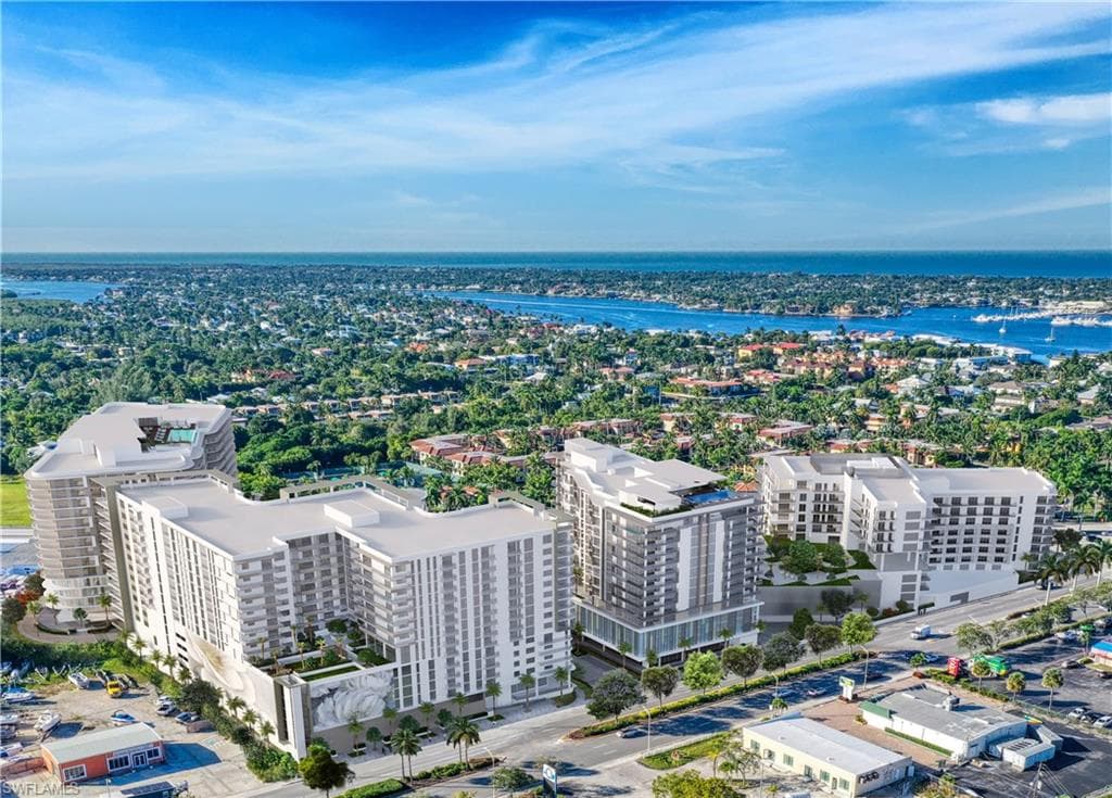 1925 Metropolitan Blvd Ph1, Naples, FL 34104-4