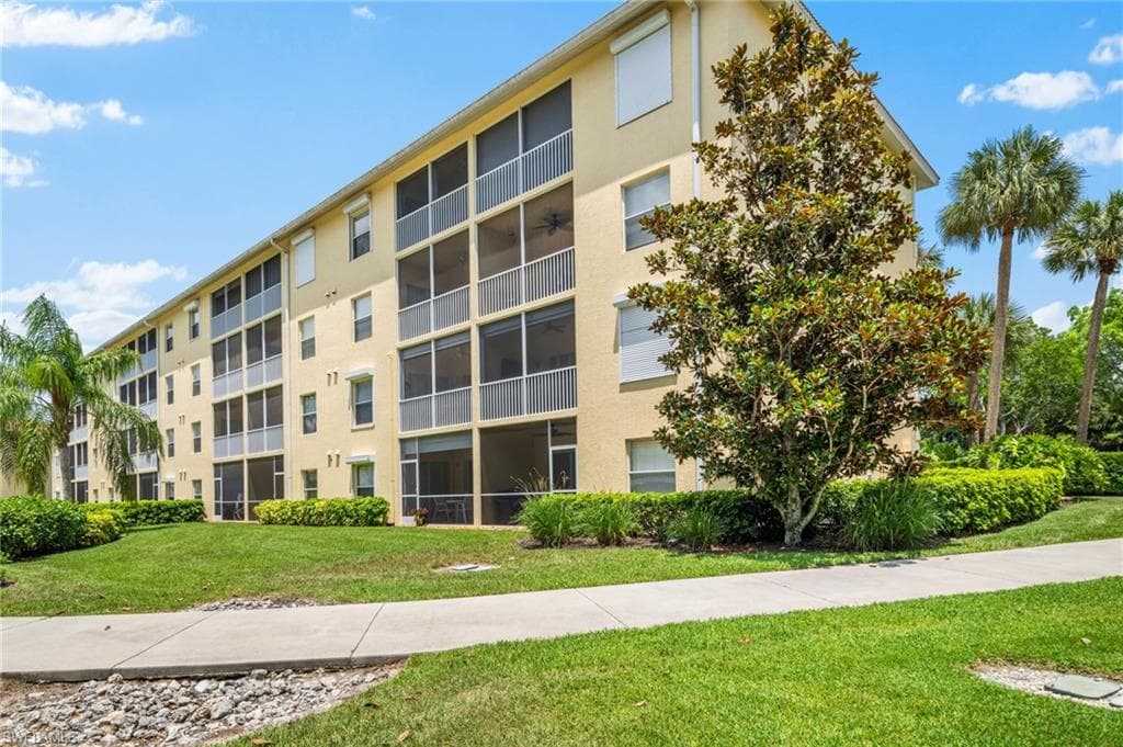 9175 Celeste Dr 103, Naples, FL 34113-20