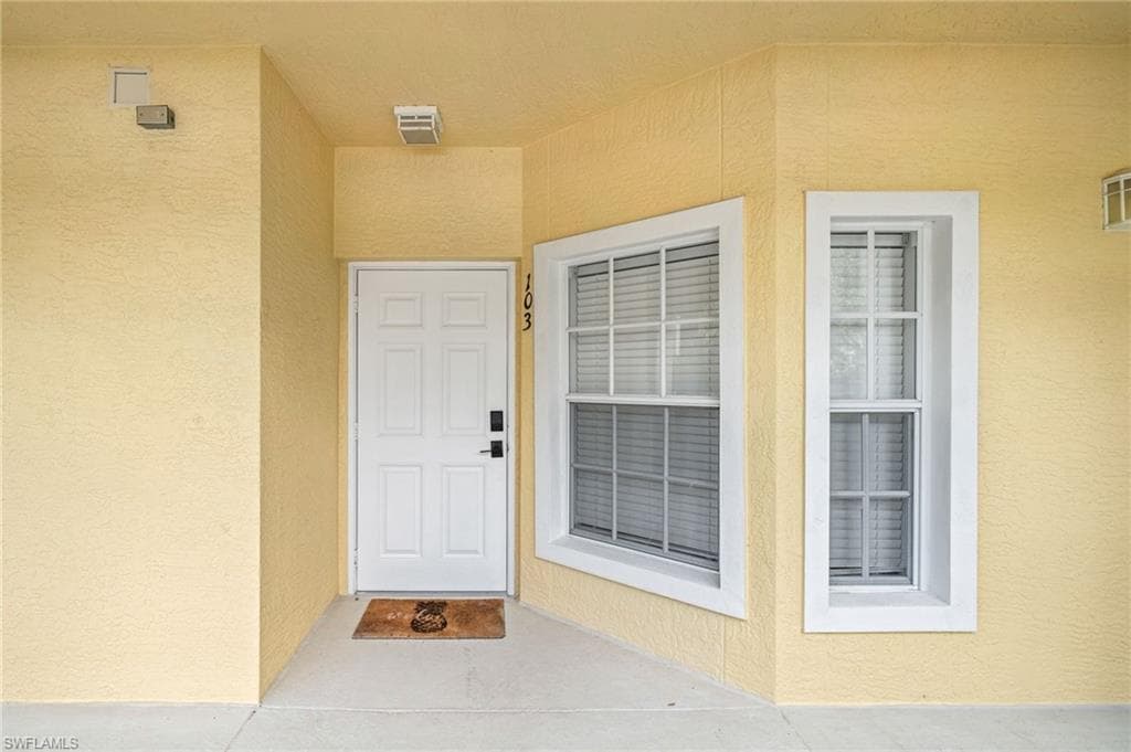 9175 Celeste Dr 103, Naples, FL 34113-33