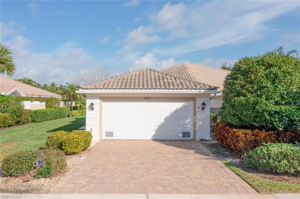 14670 Ferrara Ct, Bonita Springs, FL 34135-4