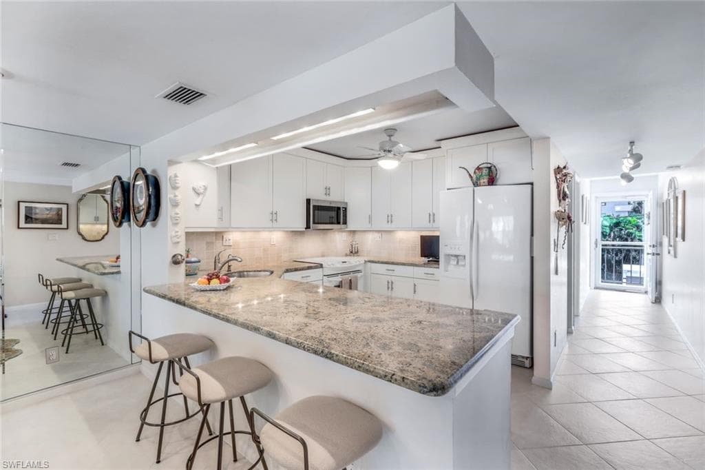 4200 Belair Ln 211, Naples, FL 34103-11