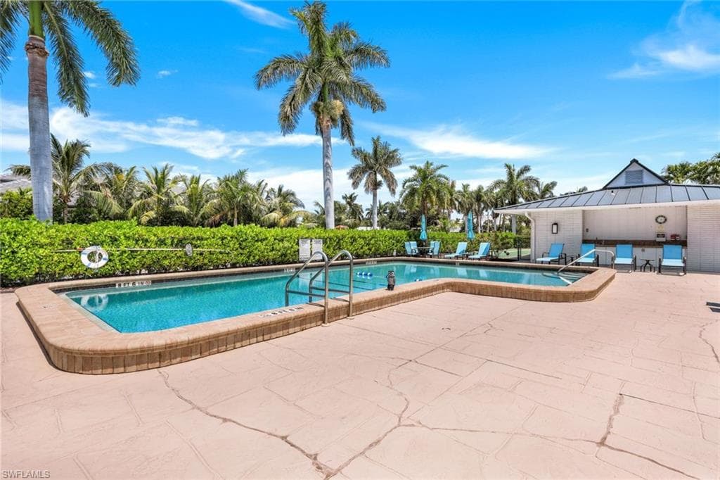 4200 Belair Ln 211, Naples, FL 34103-26